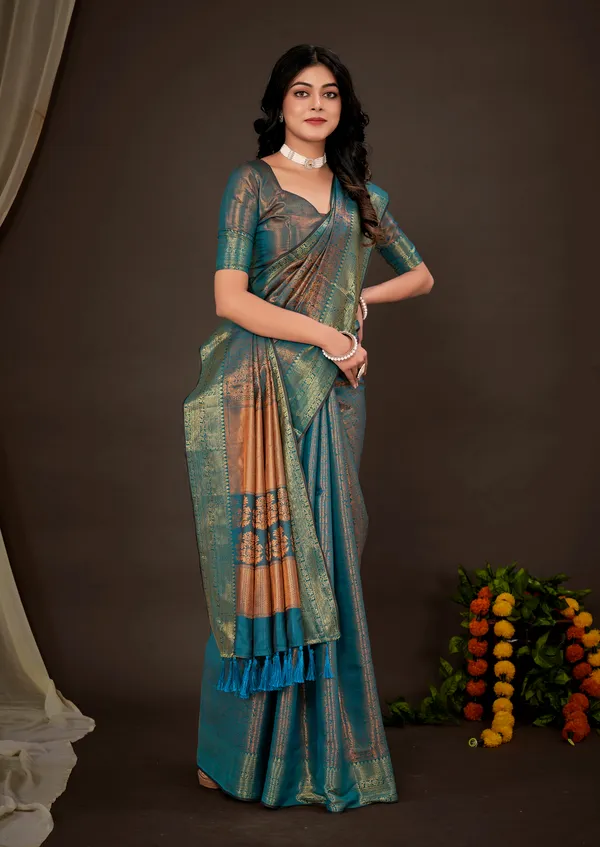 Rama_Green_Luxurious_Kanjivaram_Silk_Saree_Weave_of_Royalty_With_Blouse_Piece_Attached